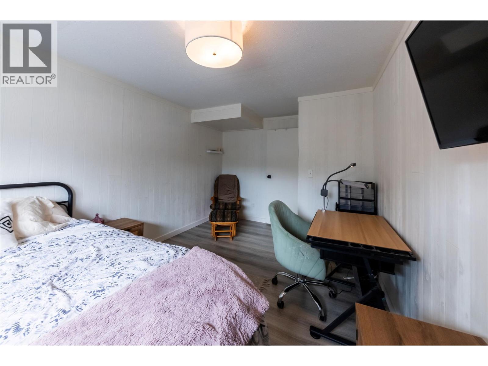 2308 OMINECA Drive - 51