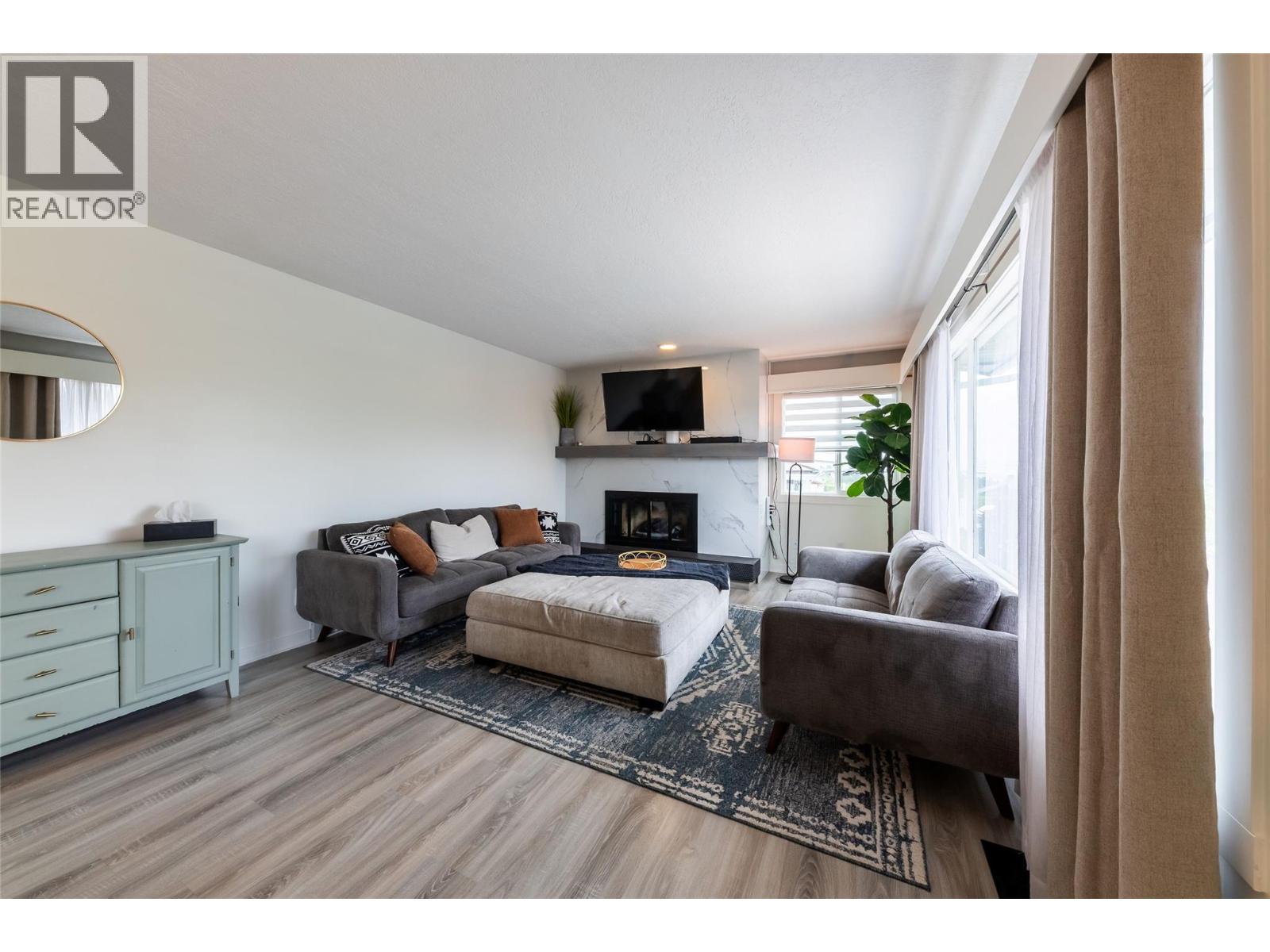 2308 OMINECA Drive - Image 9