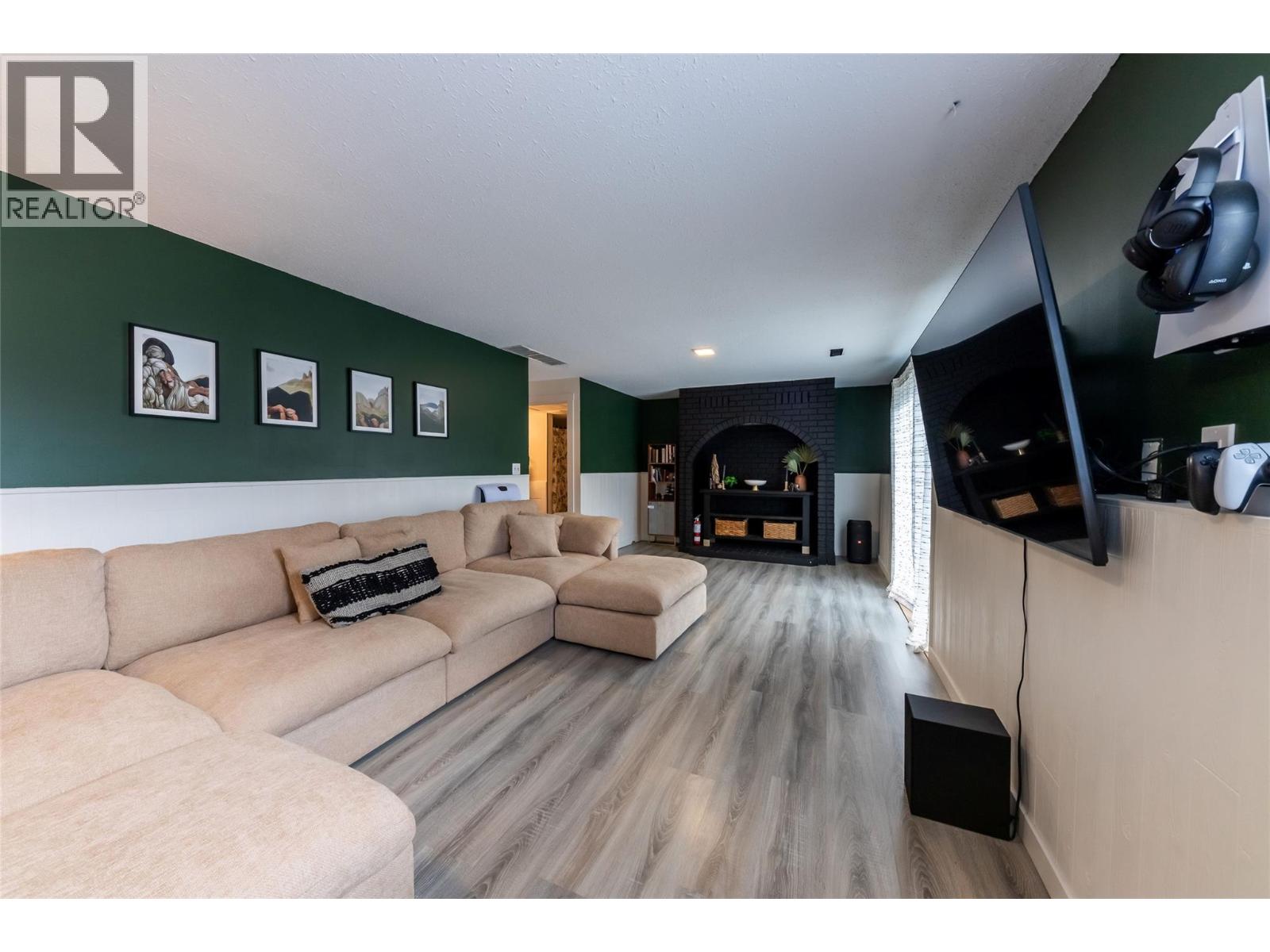 2308 OMINECA Drive - Image 42