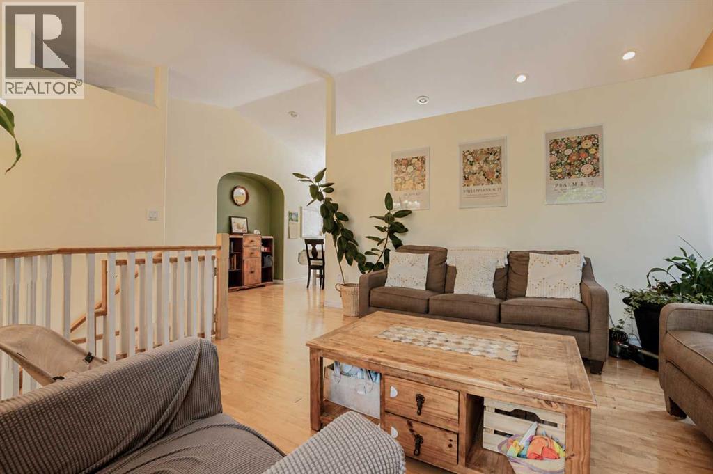 9009 117 Avenue - photo 2