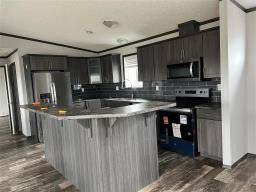 Laundry room - 650 Campbell Cove, Brandon, MB R7A7X2 Photo 6