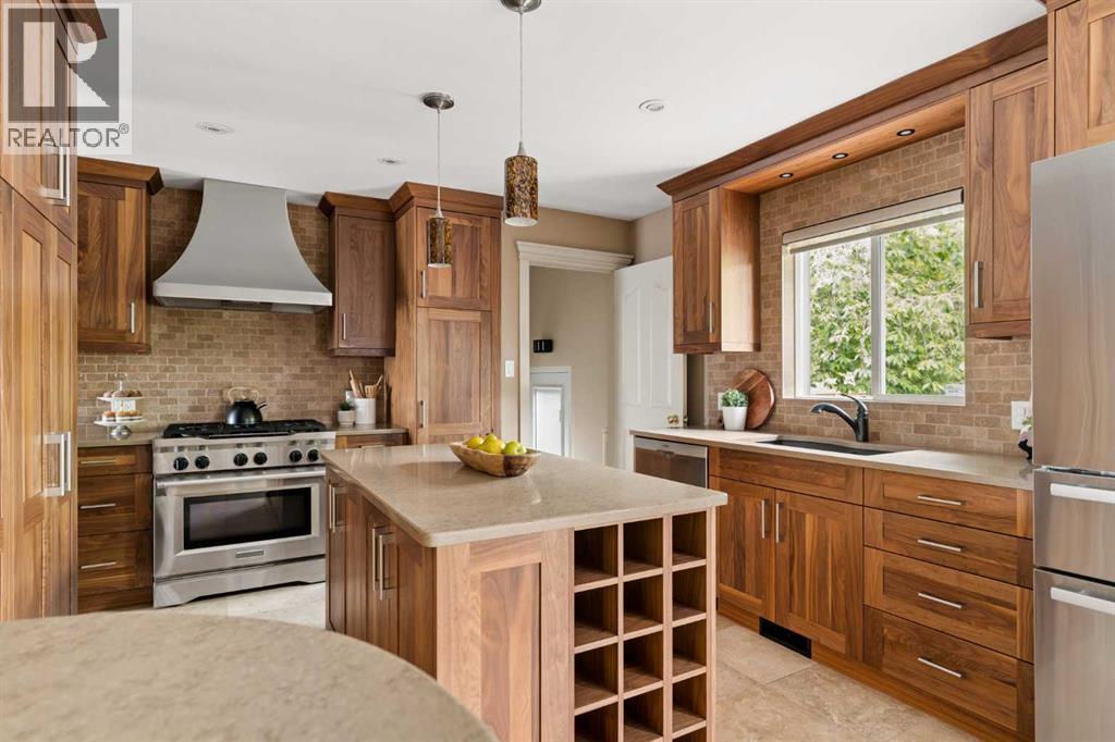 High end appliances and spectacular Hood fan are just some of the kitchen highlights