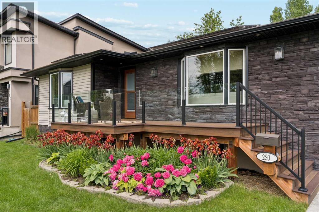 220 41 Avenue NW - photo 4