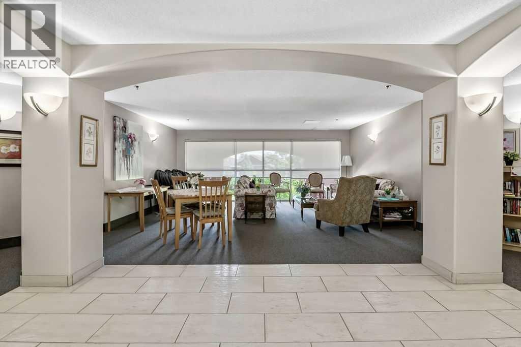 Second Floor lounge/meeting area