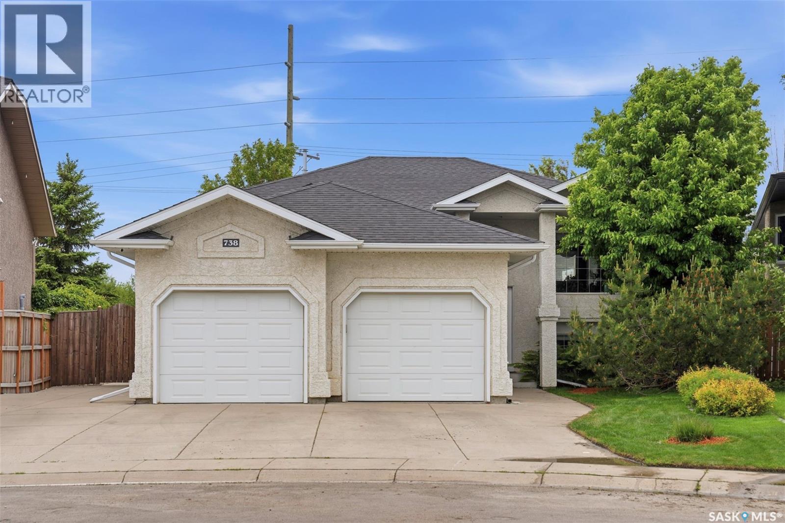 738 Wright CRESCENT - photo 2
