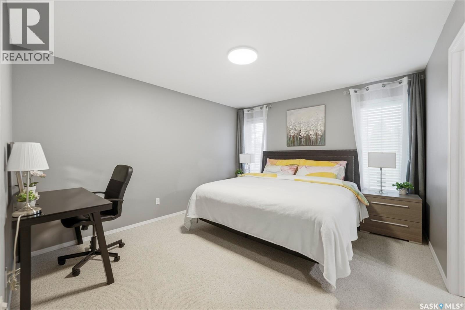 738 Wright CRESCENT — photo 17