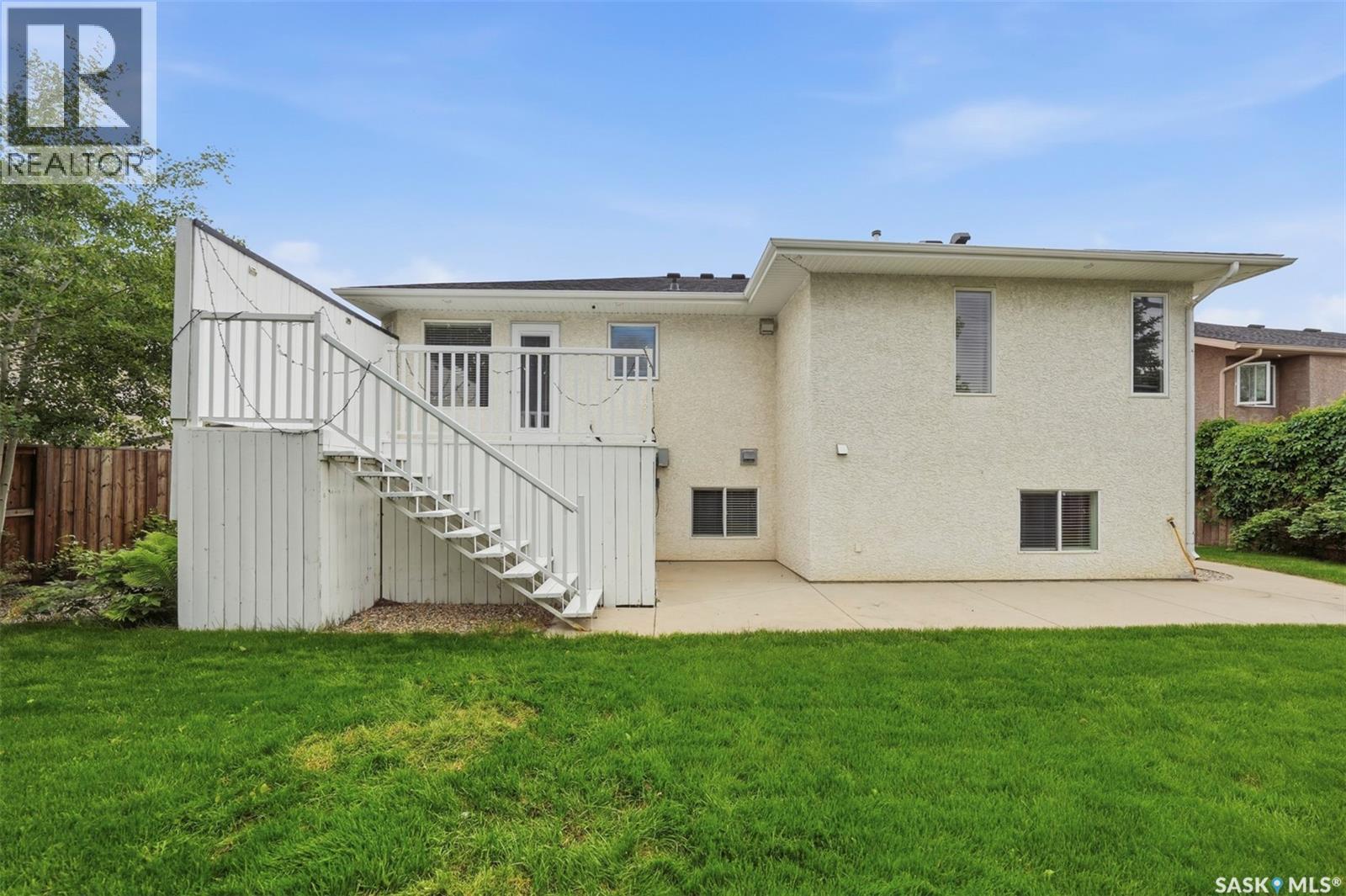 738 Wright CRESCENT — photo 44