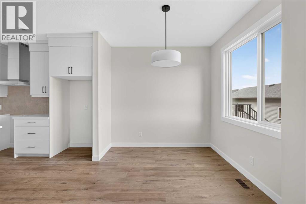 26 Starling Boulevard NW — photo 8