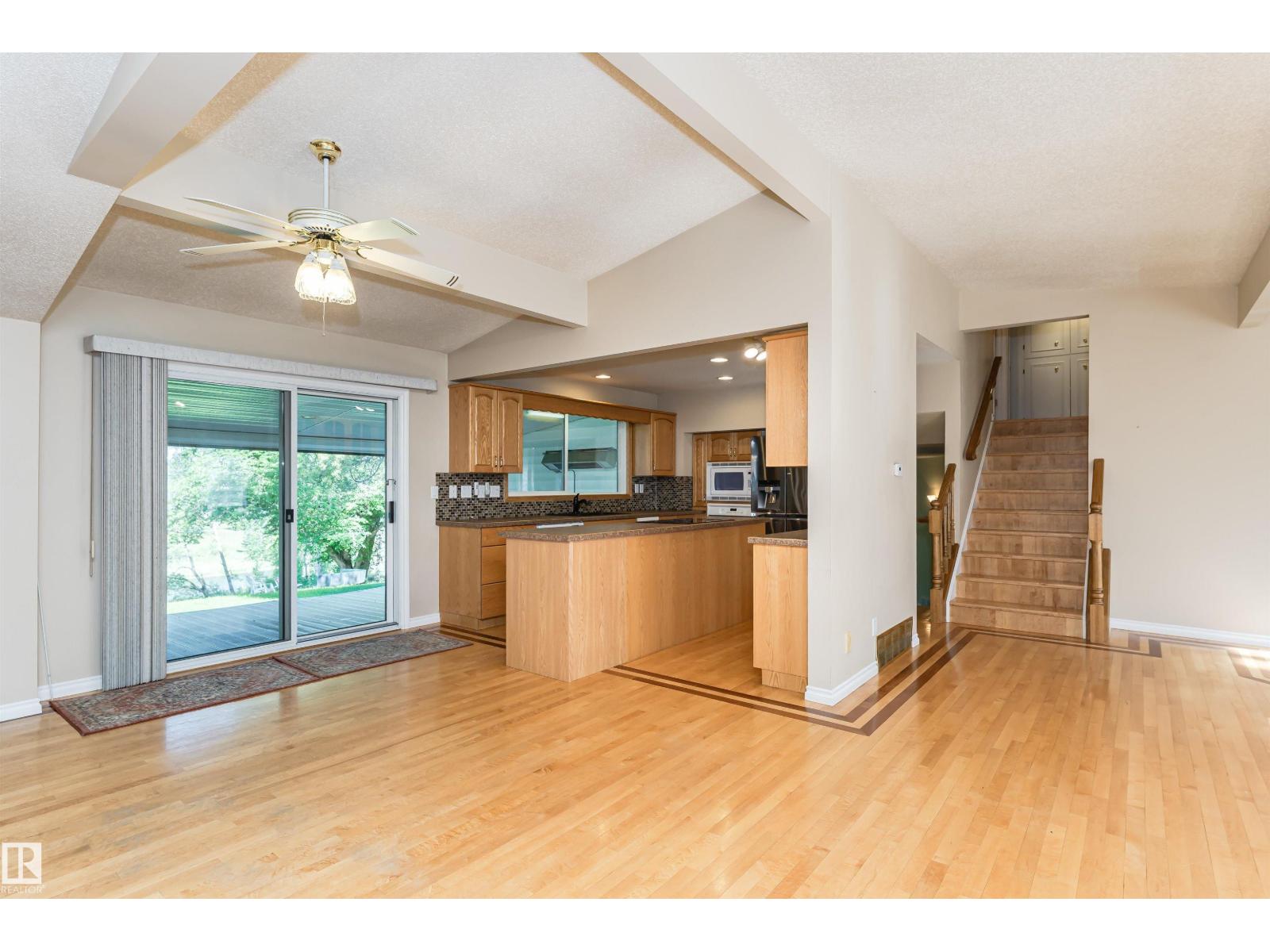 55 STURGEON RD - 10