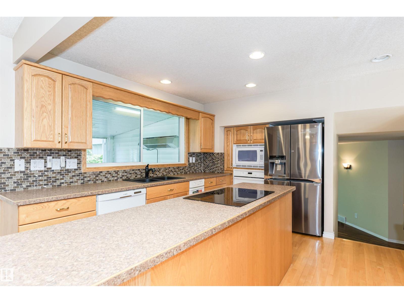 55 STURGEON RD - 12