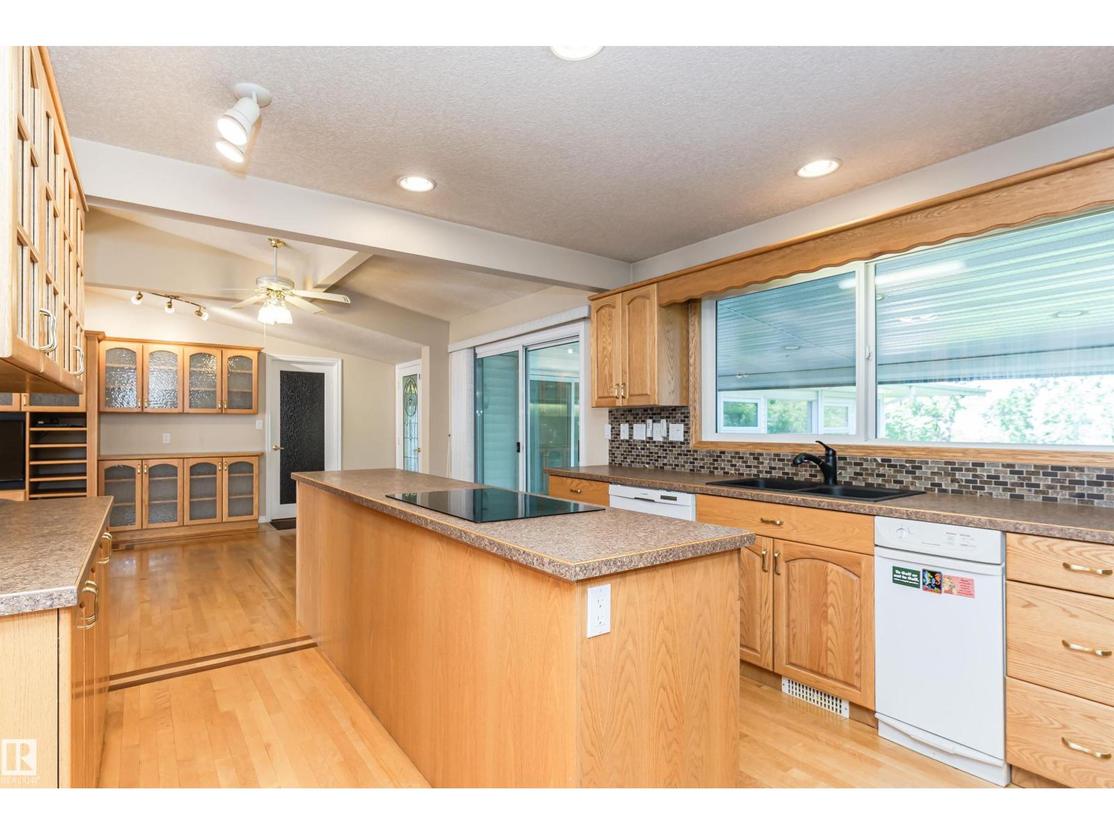 55 STURGEON RD - 14
