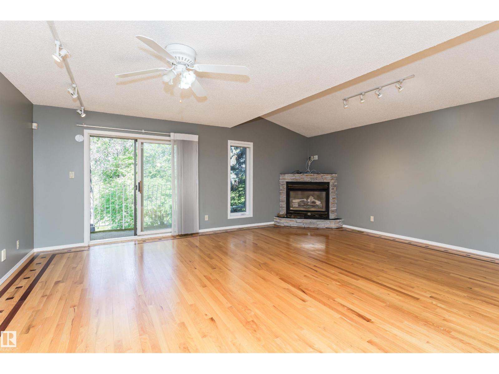 55 STURGEON RD - 24