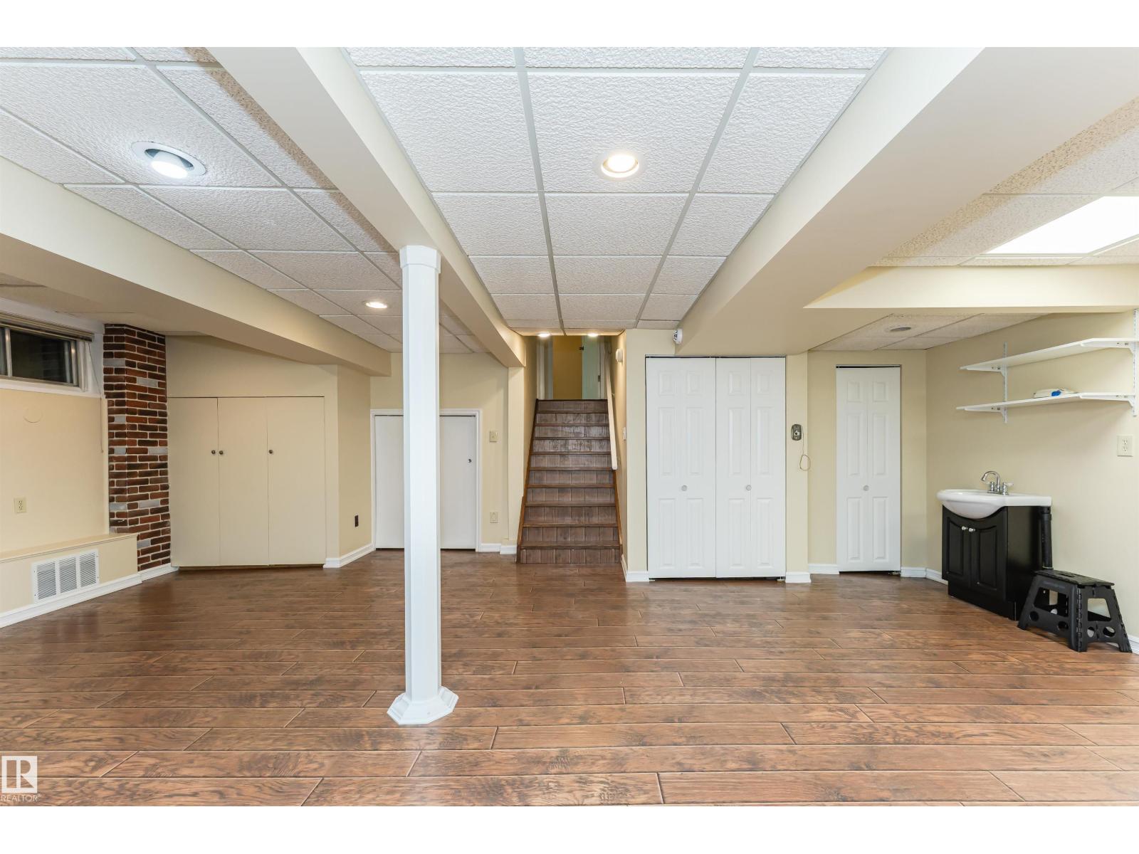 55 STURGEON RD - 51