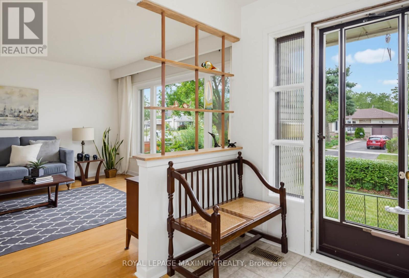 41 STRATHAVON DRIVE - 5