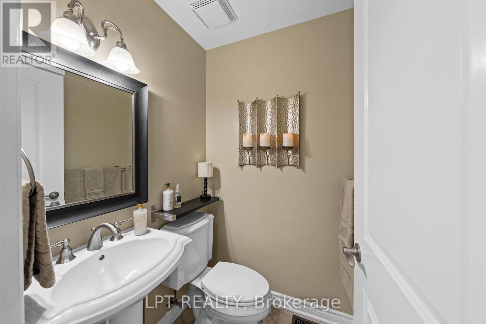 6 Bed, 4 Bath House for Sale in Ottawa – 38 GLENDENNING DRIVE, Ottawa – MLS# X13471406 - Image 21