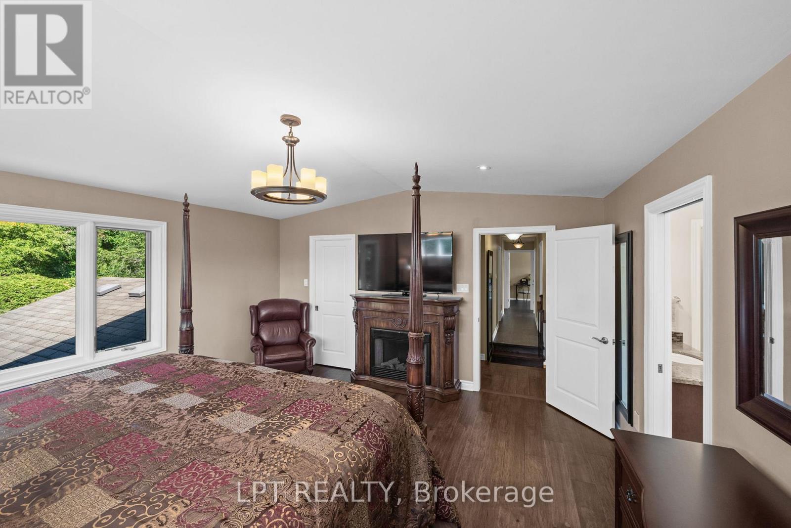 6 Bed, 4 Bath House for Sale in Ottawa – 38 GLENDENNING DRIVE, Ottawa – MLS# X13471406 - Image 24