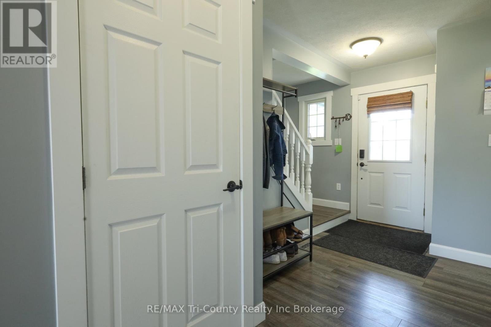 3-bedroom home for sale at 25 HERFORD STREET, Tillsonburg ON · photo 12 of 35