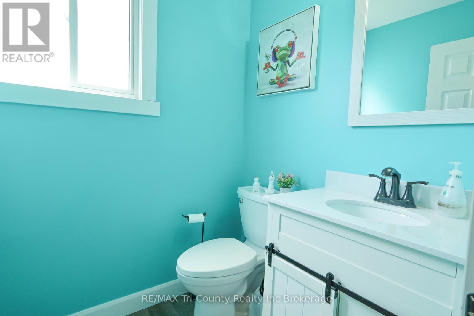 3-bedroom home for sale at 25 HERFORD STREET, Tillsonburg ON · photo 14 of 35