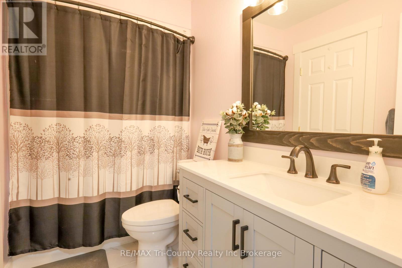 3-bedroom home for sale at 25 HERFORD STREET, Tillsonburg ON · photo 18 of 35
