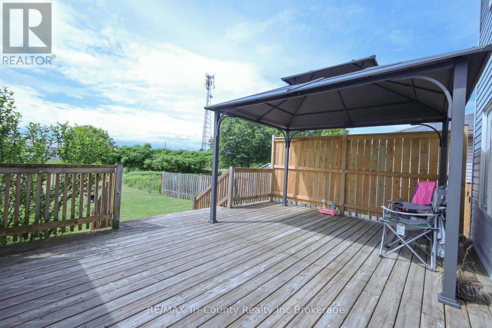 3-bedroom home for sale at 25 HERFORD STREET, Tillsonburg ON · photo 31 of 35