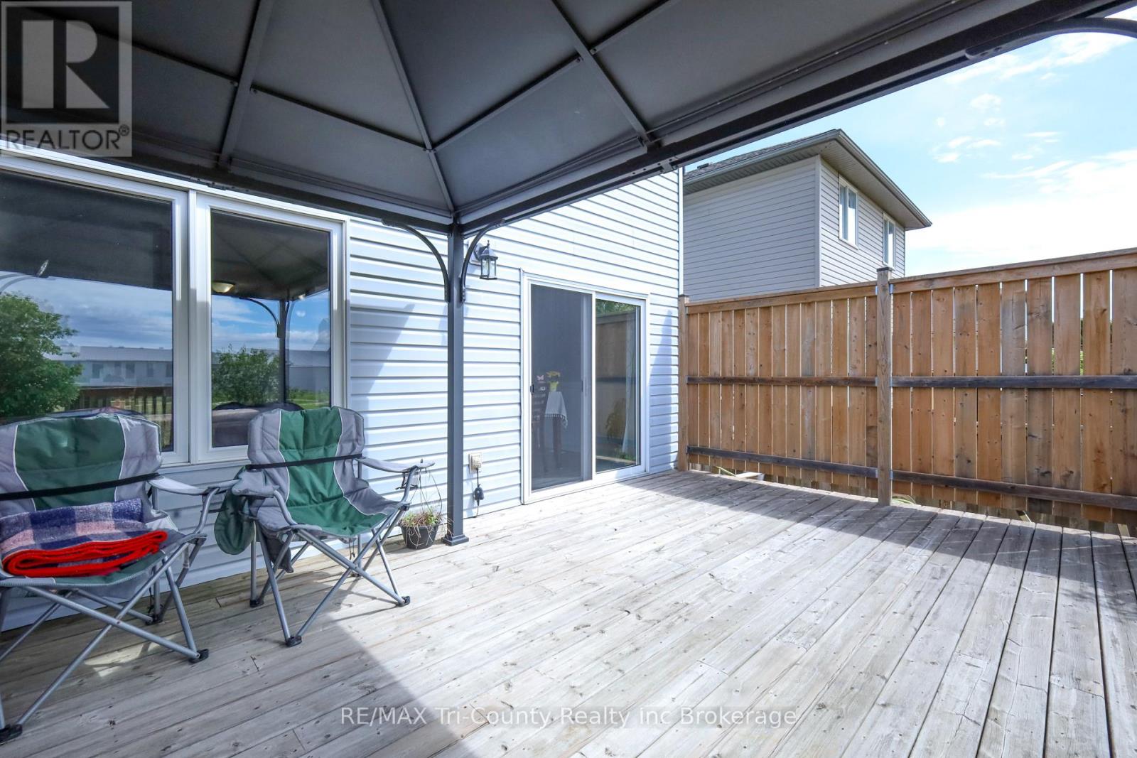 3-bedroom home for sale at 25 HERFORD STREET, Tillsonburg ON · photo 32 of 35