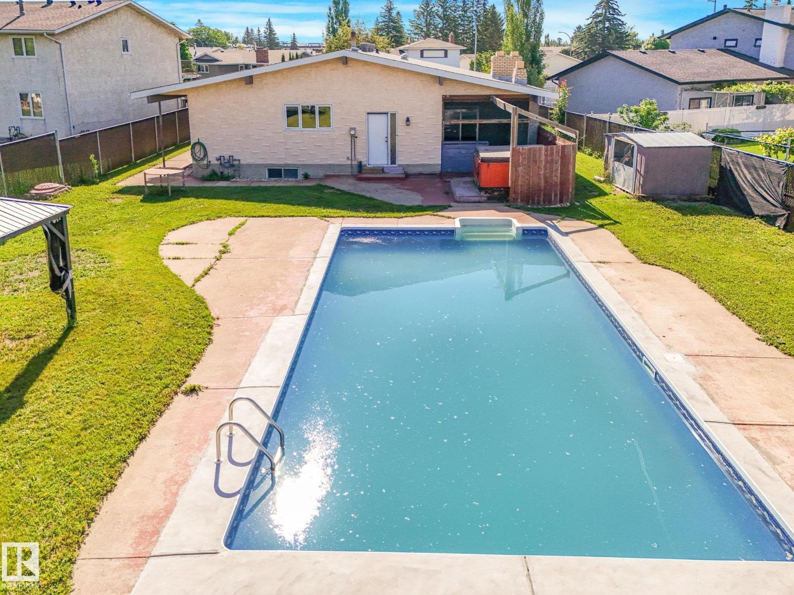 11056 166 AV NW - 60