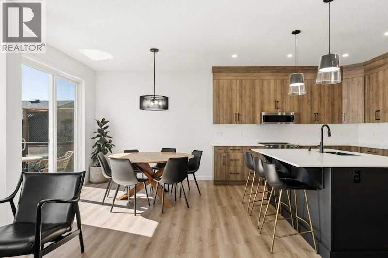 20 Wolf Creek Street SE - 4