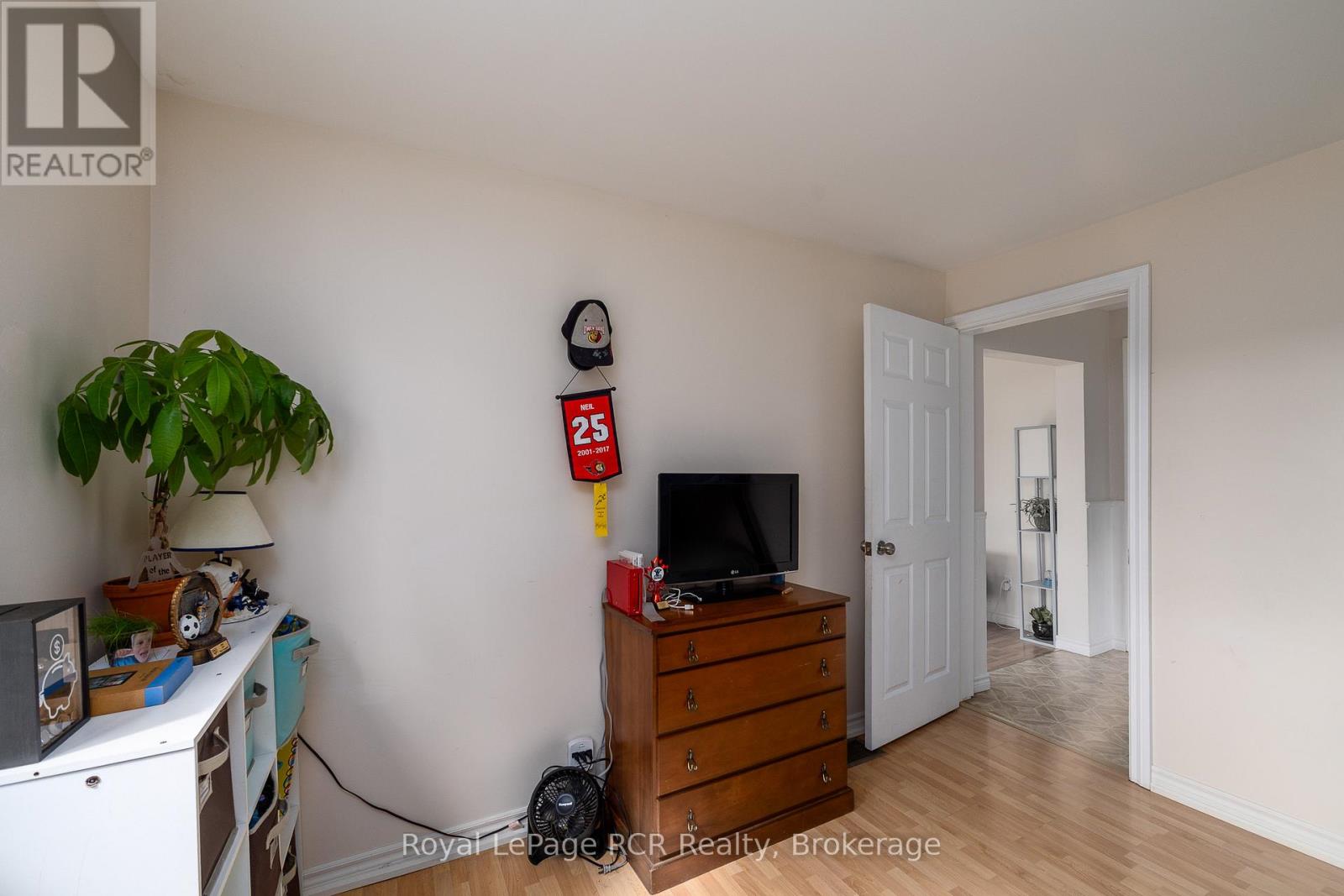 775355 HIGHWAY 10 - 19