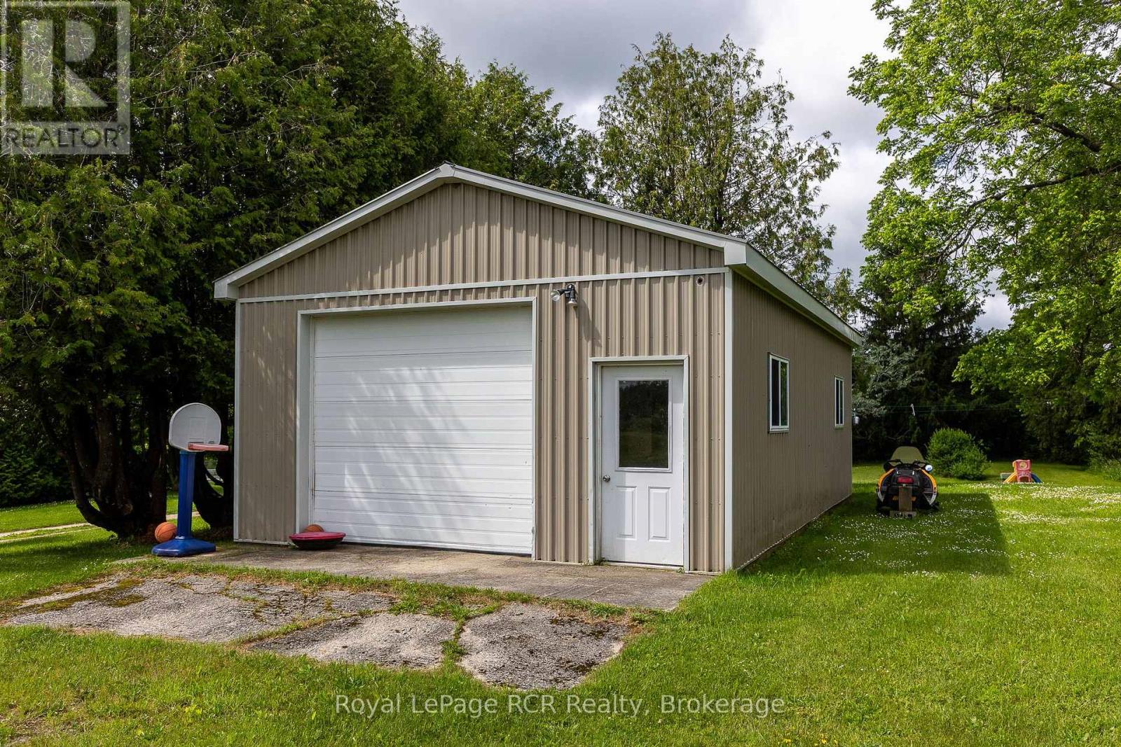 775355 HIGHWAY 10 - 3