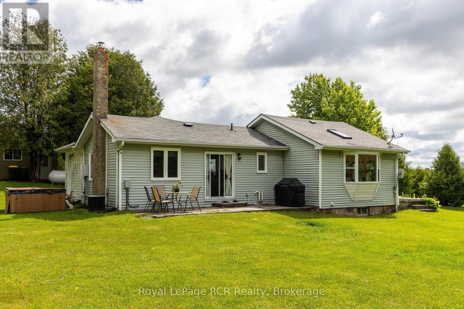 775355 HIGHWAY 10 - 31