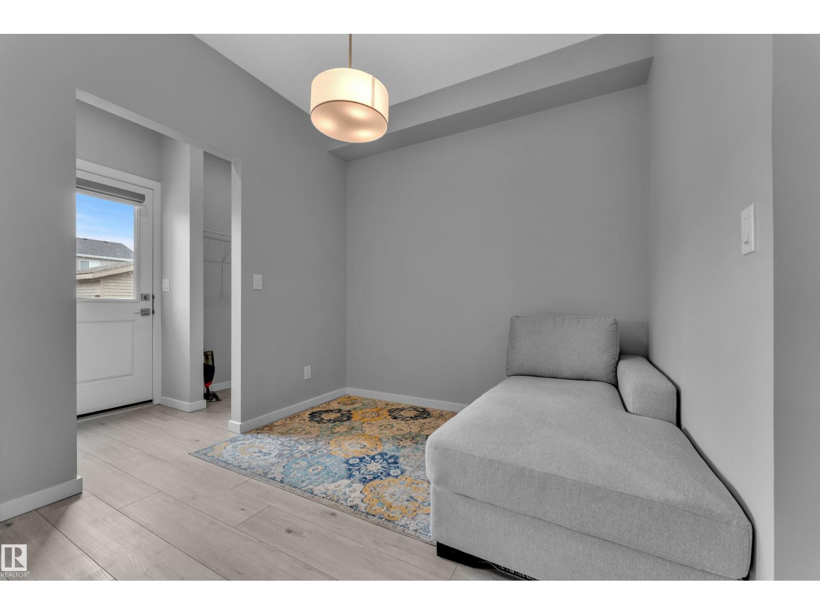 7043 182 AV NW — photo 16