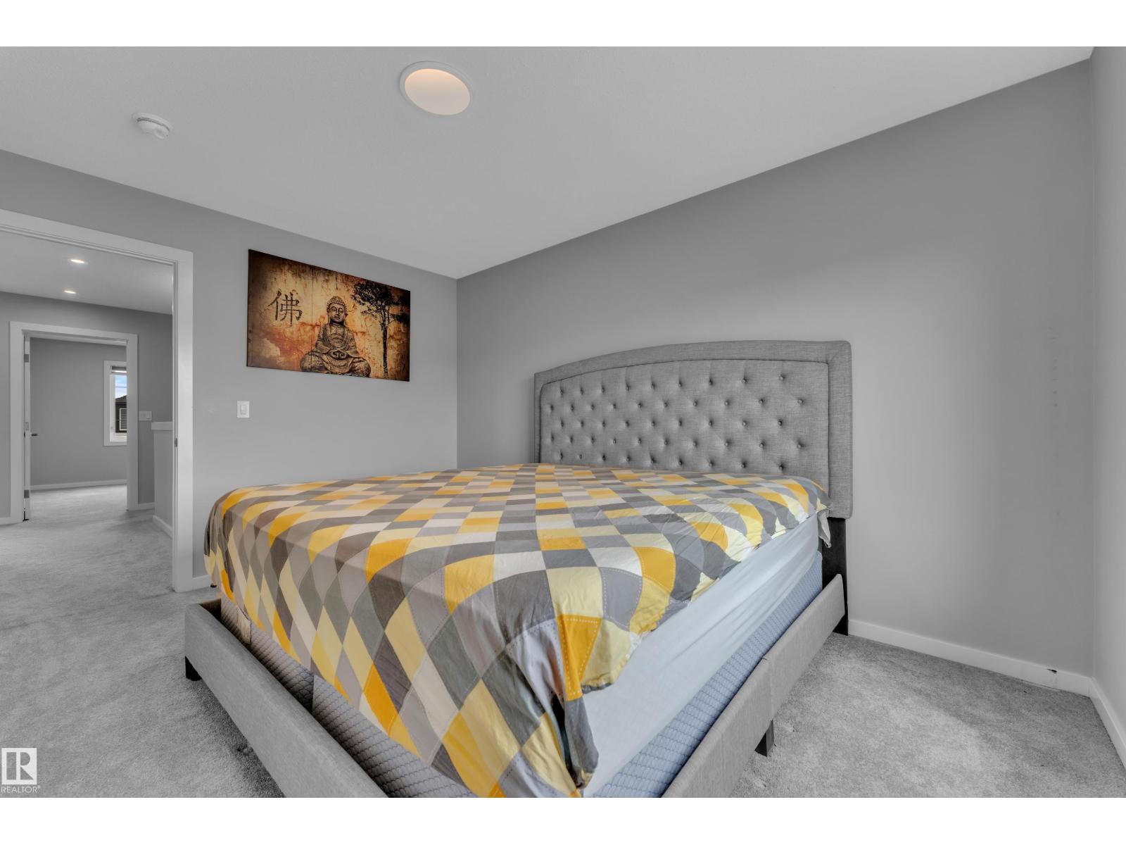7043 182 AV NW — photo 31