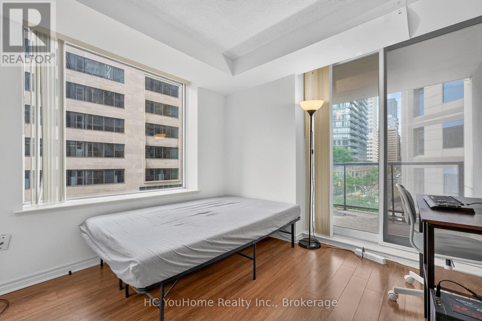 #607 801 BAY STREET - 13