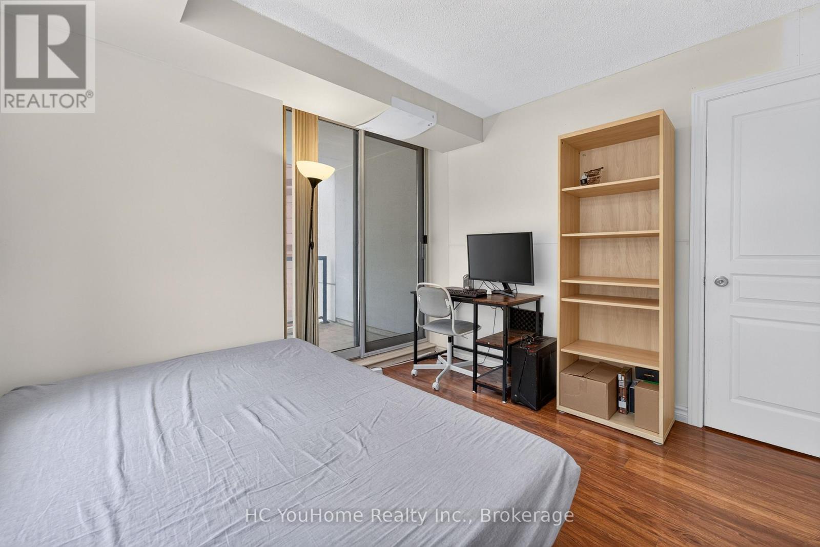 #607 801 BAY STREET - 14