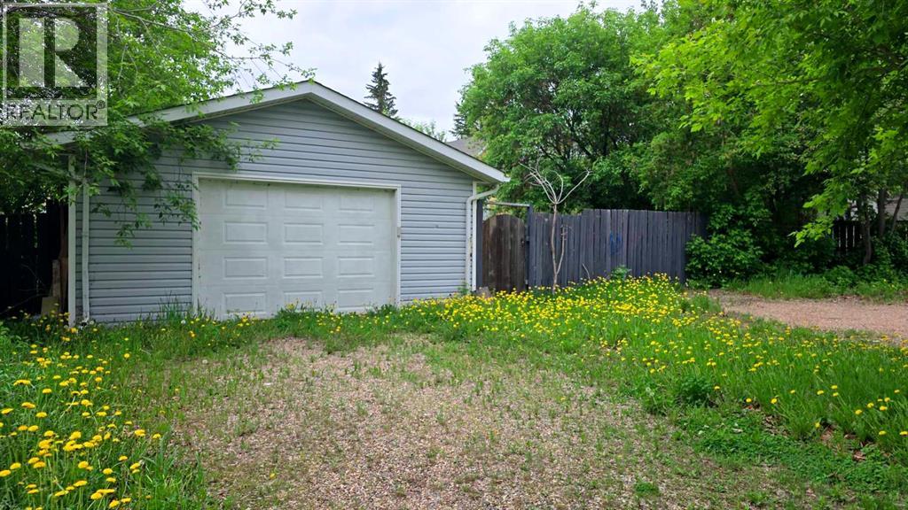 9119 100 Street - 25