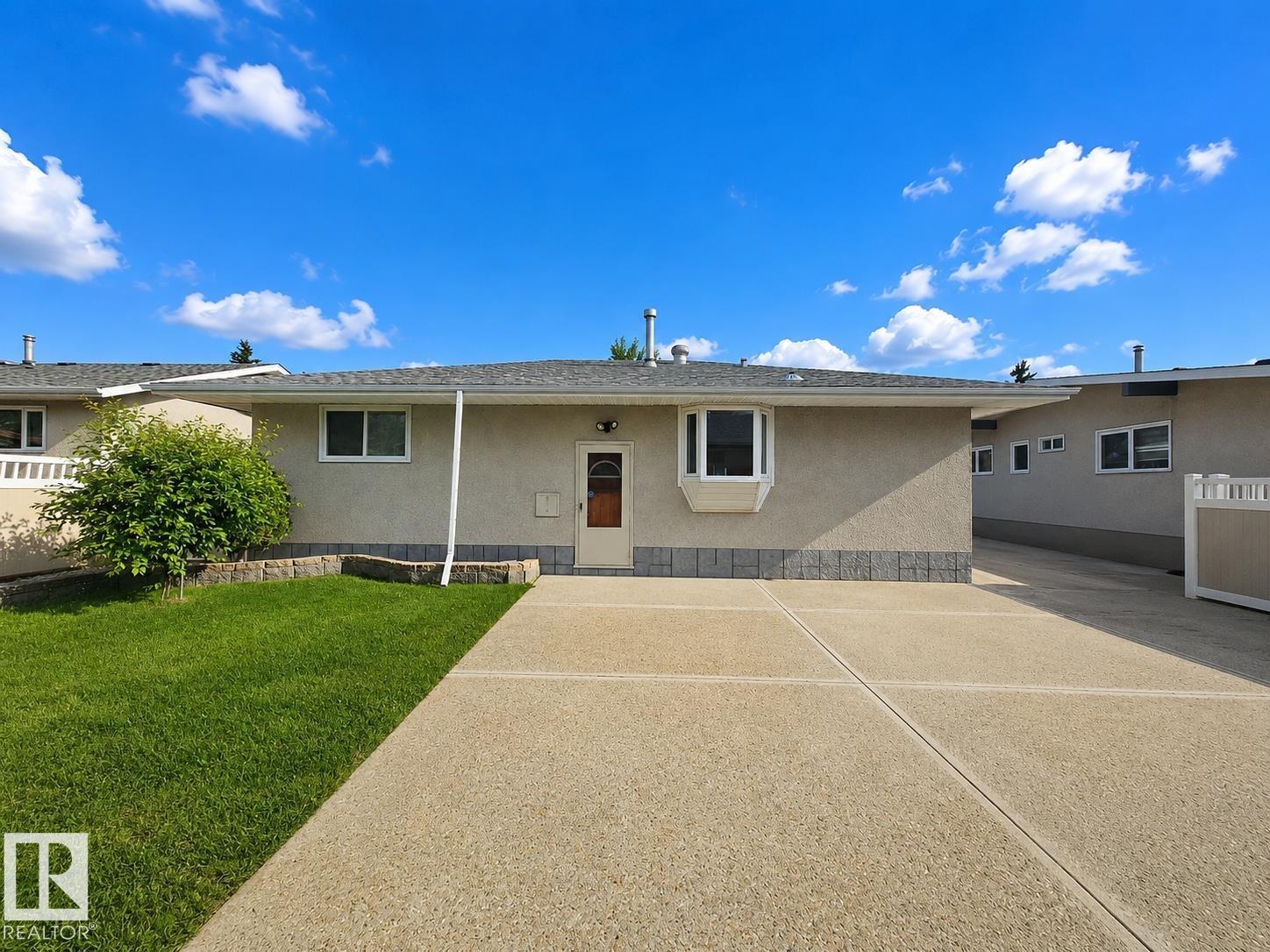 7612 40 AV NW - 23