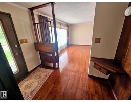 Recreation room - 7612 40 Av Nw, Edmonton, AB T6X0X5 Photo 10