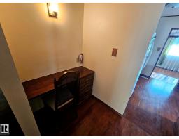 7612 40 Av Nw, Edmonton, AB T6X0X5 Photo 14
