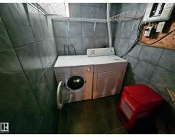 7612 40 Av Nw, Edmonton, AB T6X0X5 Photo 17