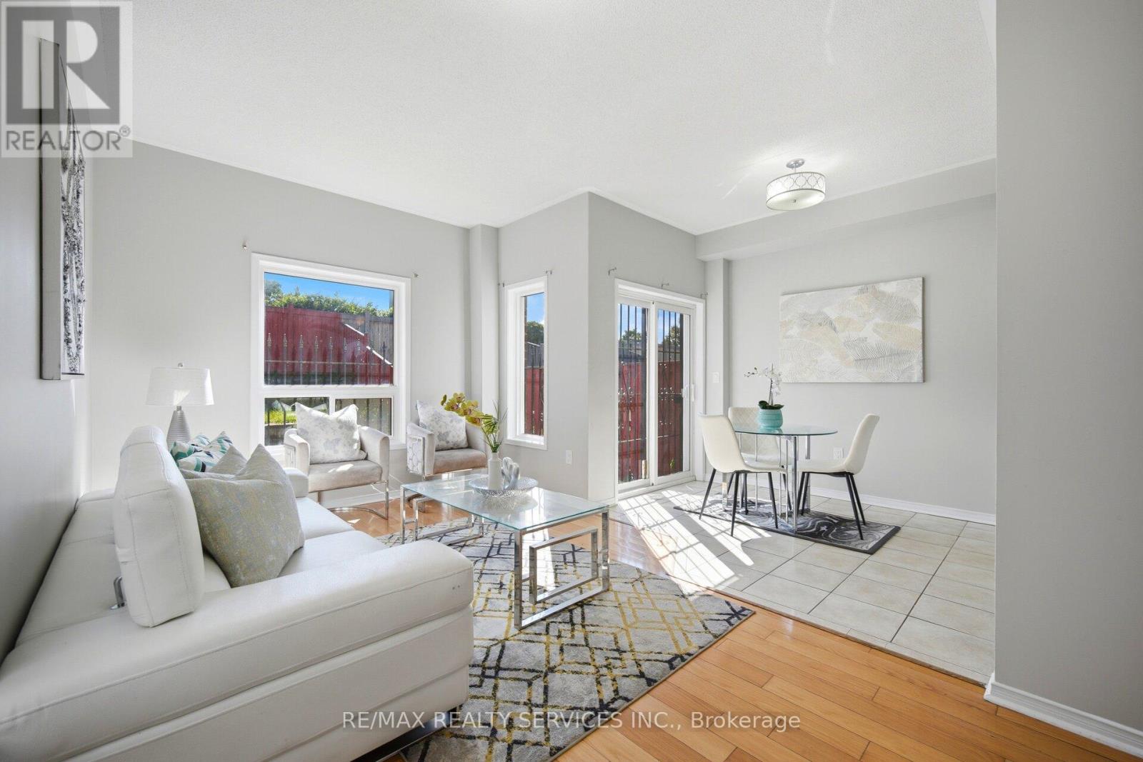 82 RUBYSILVER DRIVE - 16