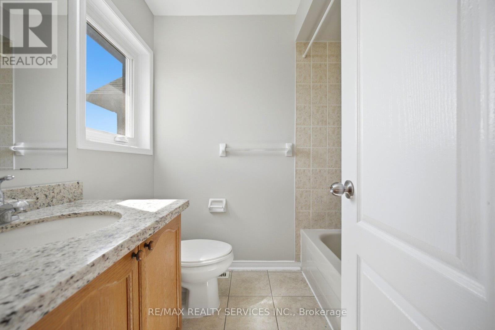 82 RUBYSILVER DRIVE - 26