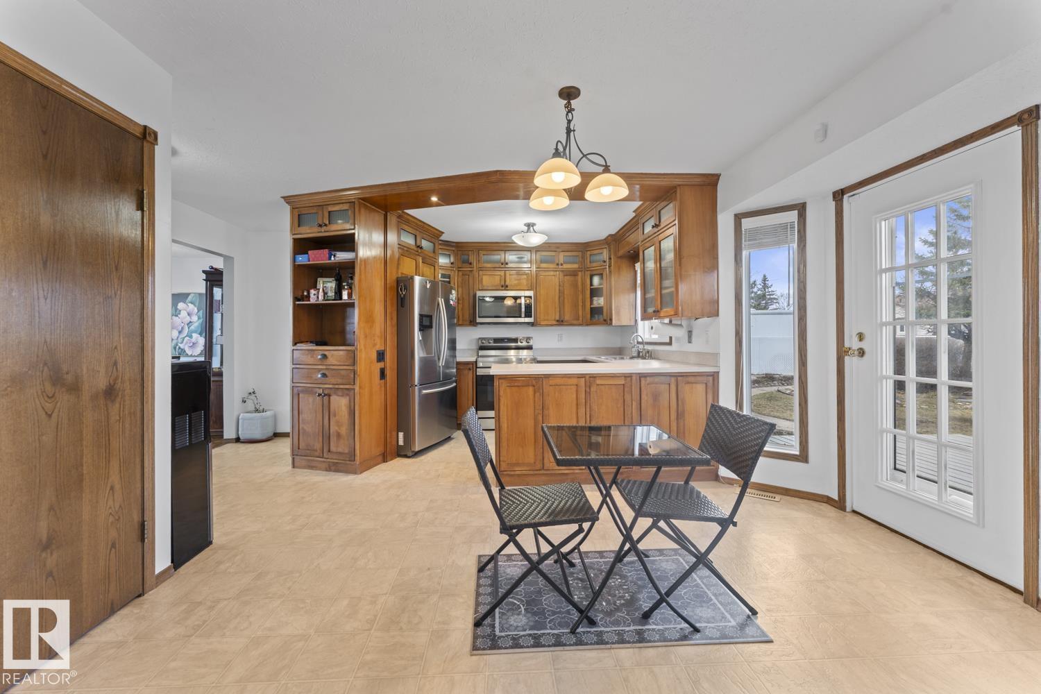 4003 LAKESHORE DR - 6