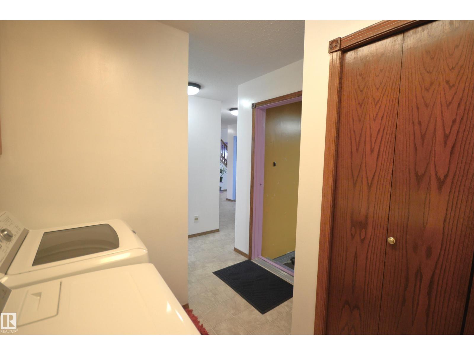 4003 LAKESHORE DR - 48