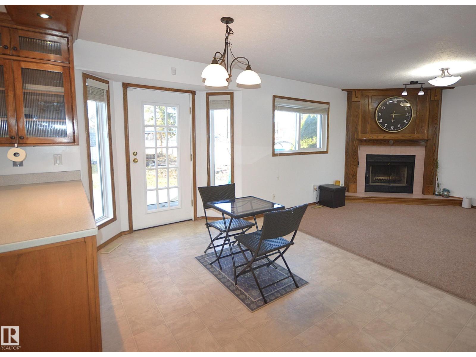 4003 LAKESHORE DR - 17