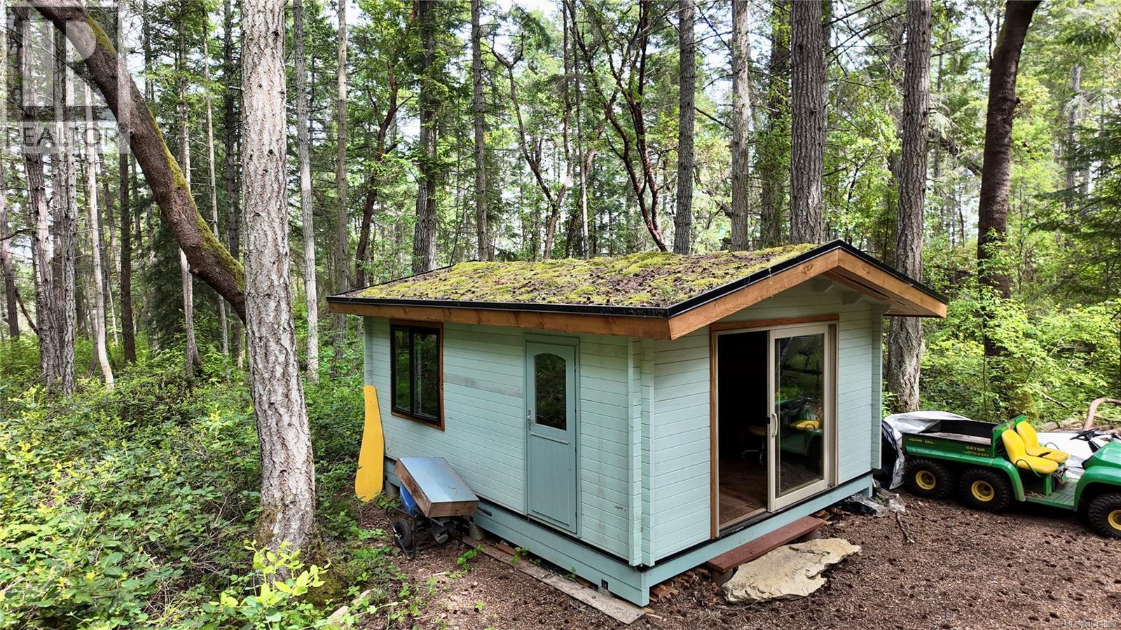 Lot 33 Ruxton Island - Image 3
