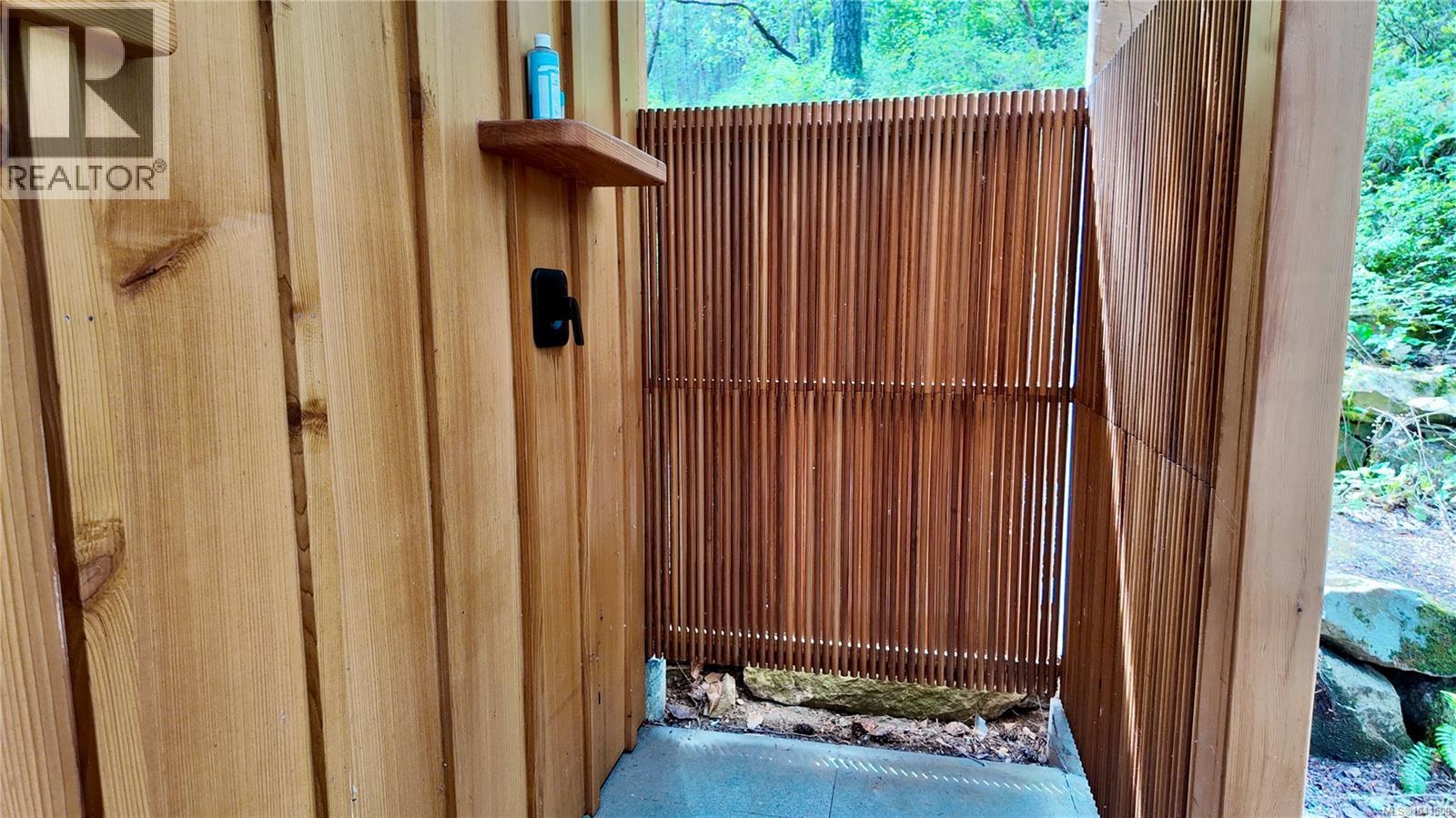 Lot 33 Ruxton Island - 20