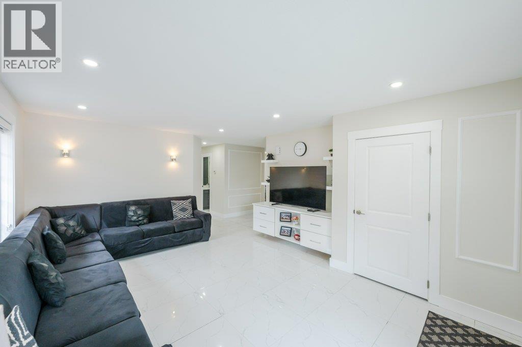 260 WILLOWS Place - 6