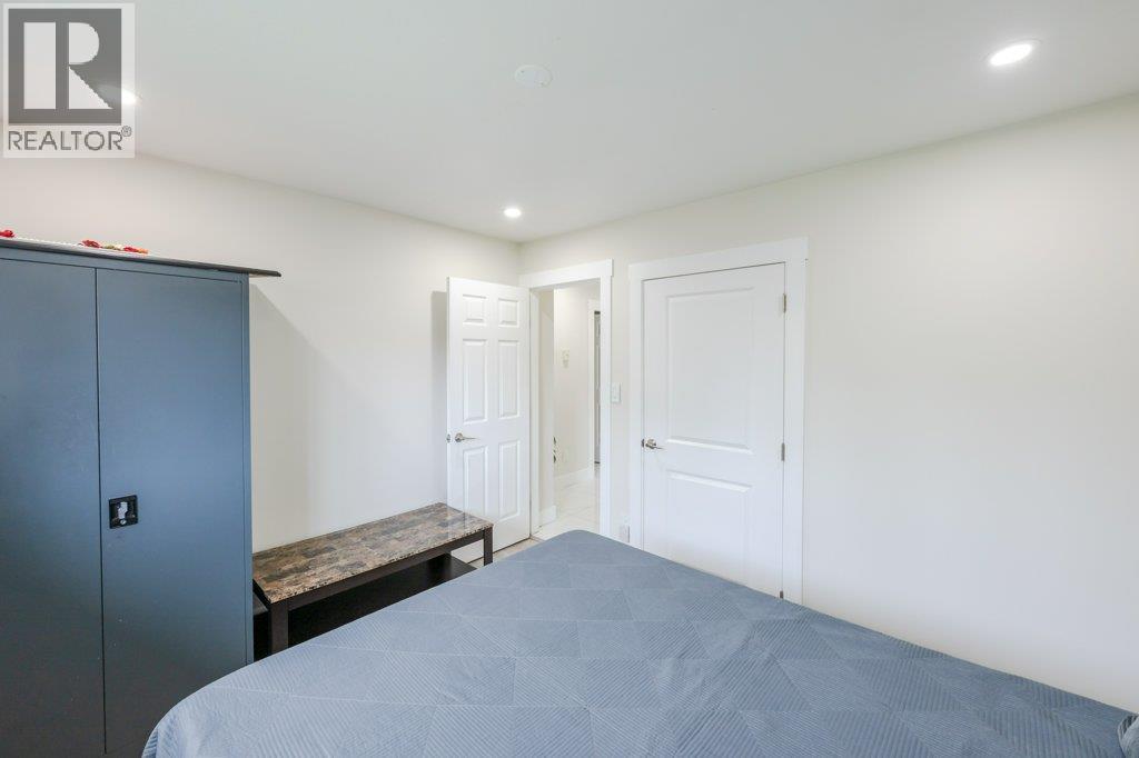260 WILLOWS Place - 26