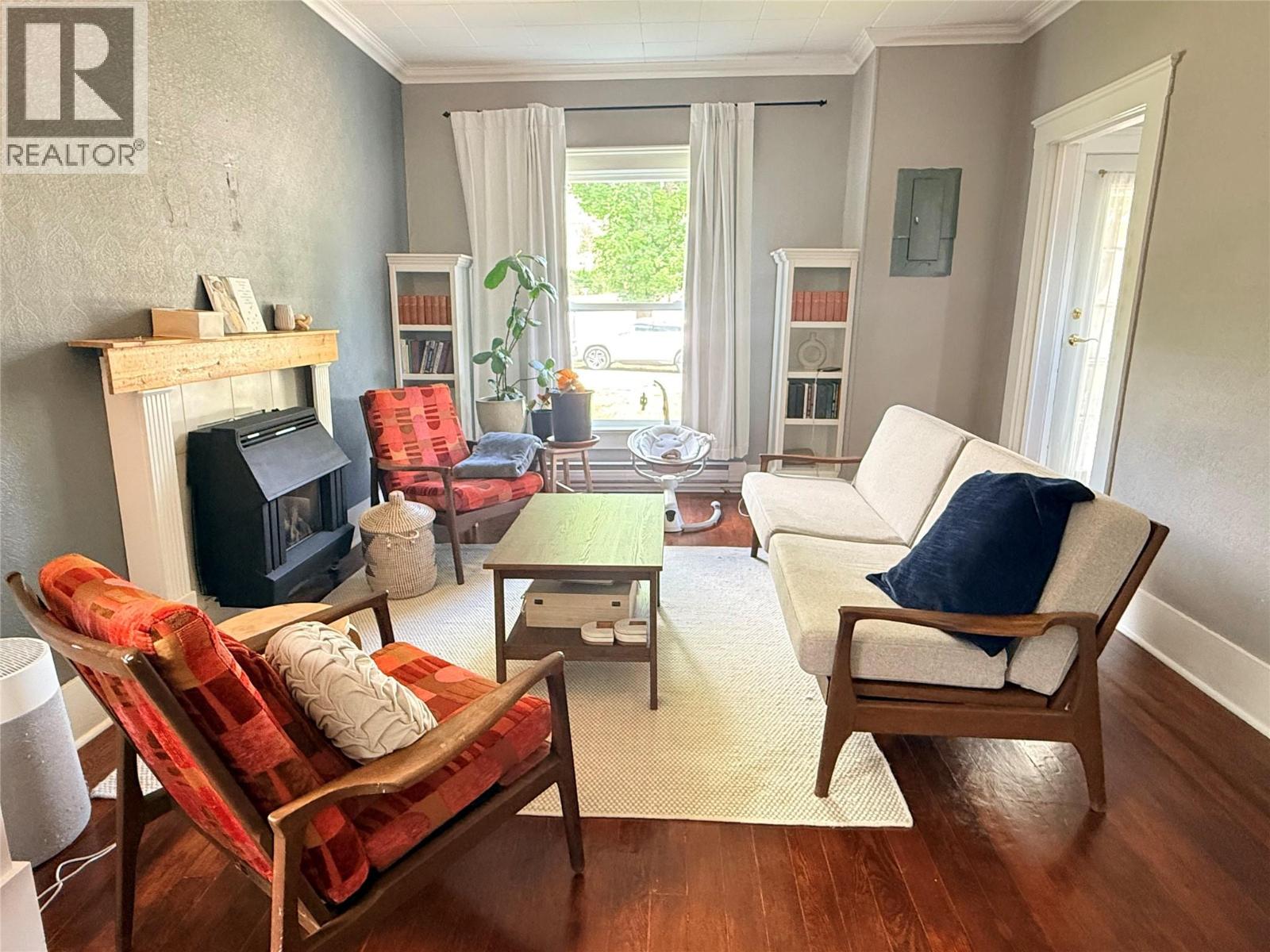 7577 4th Street - 10