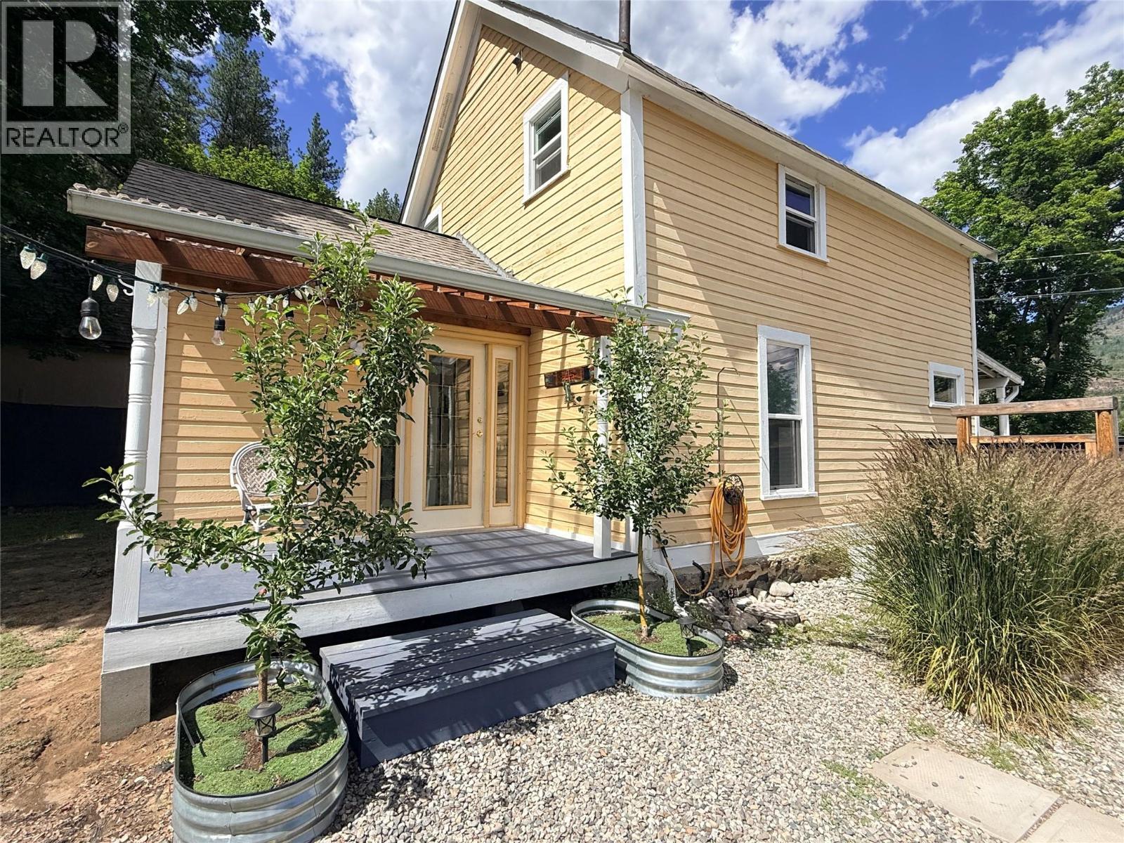 7577 4th Street - 6